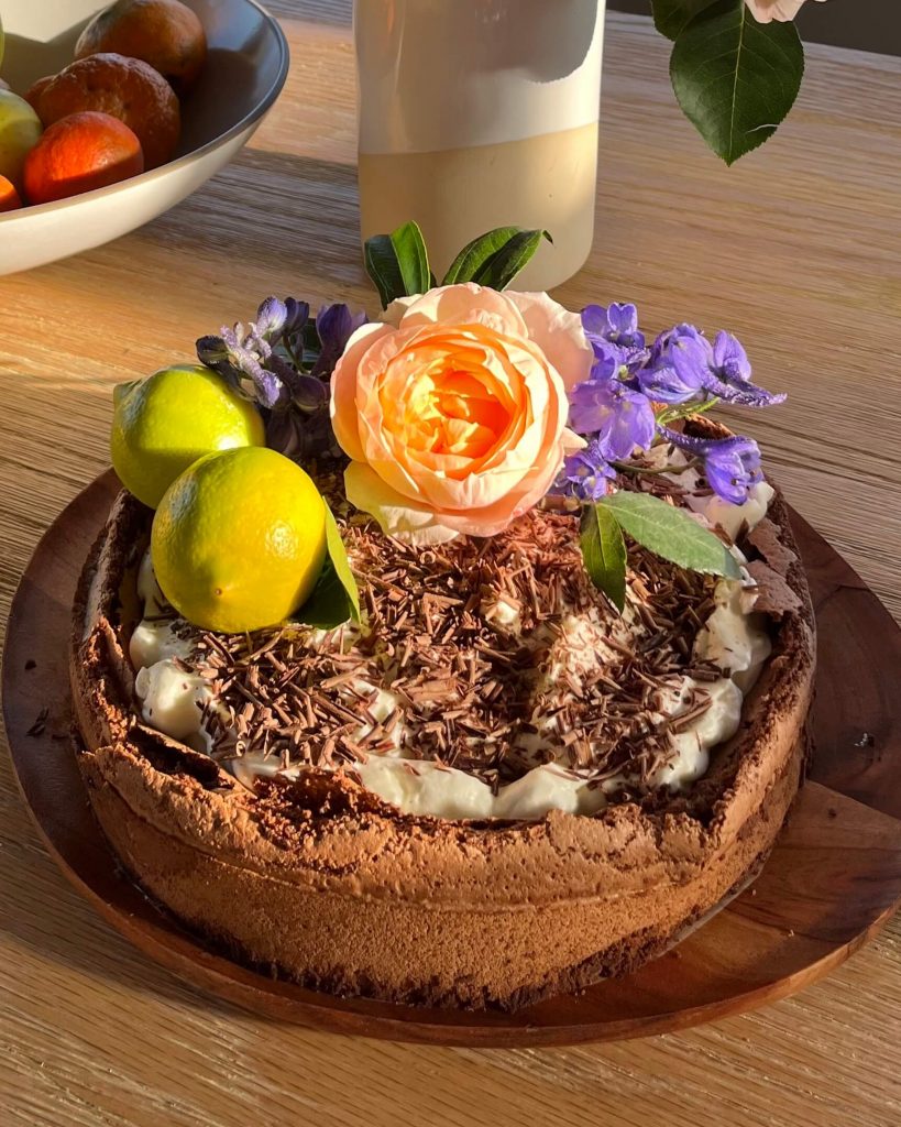 Torta Nube de Chocolate (Chocolate Cloud Cake) – Elina Saiach